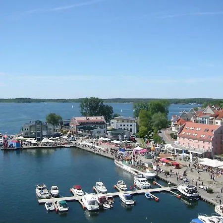 アパート Am Seeufer 11 *