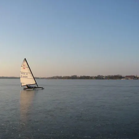 Am Seeufer 11 アパート ヴァーレン