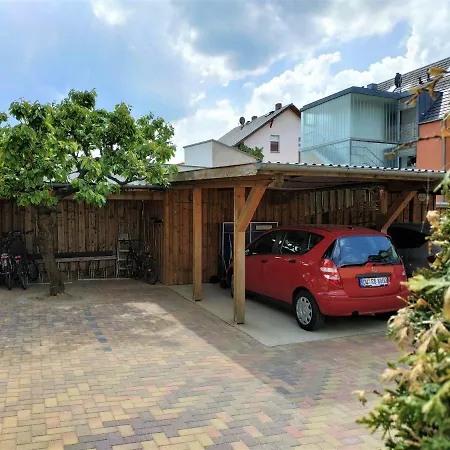 Am Seeufer 11 アパート *