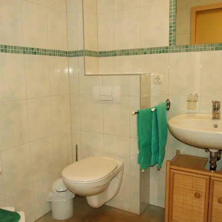 Am Seeufer 11 アパート